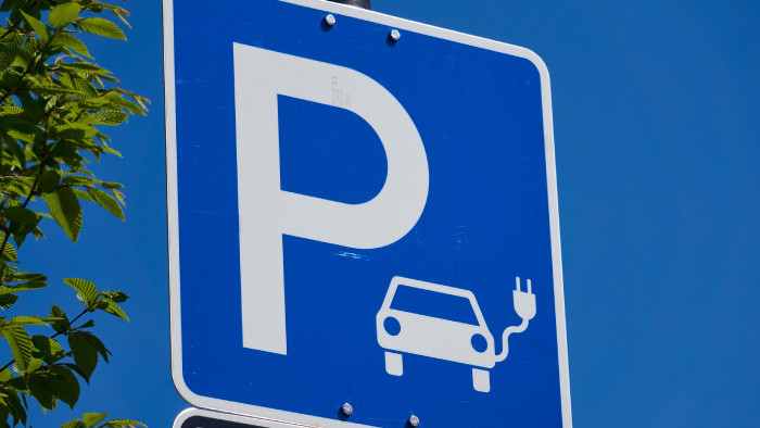 Pokračujú práce na veľkokapacitnom parkovisku na sídlisku Rozkvet