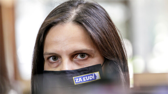 Fracción de Za ľudí (Por la gente) expresa su desconfianza en la líder del partido, Veronika  Remišová