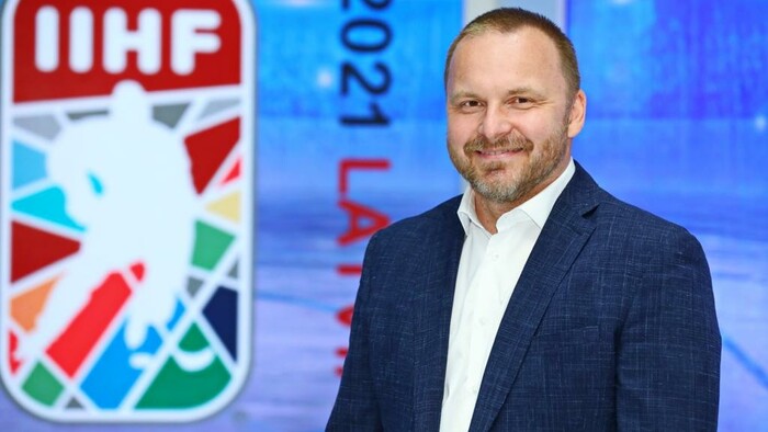 Pavol Gašpar priamo z Rigy: Ako si výprava RTVS kráti čas medzi zápasmi?