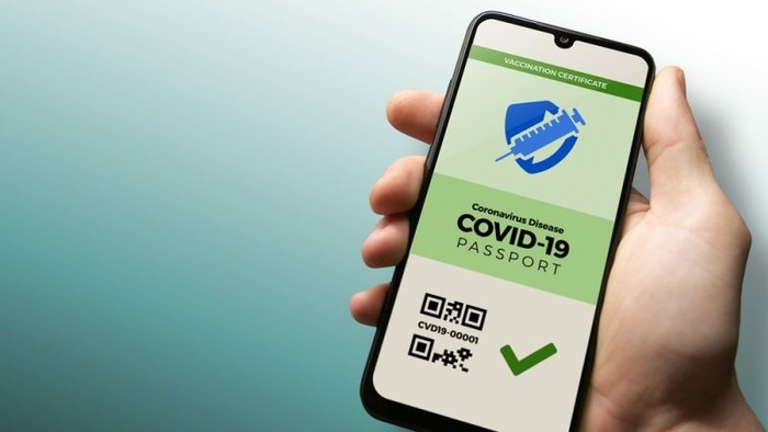 Júliusban jön az EU-s COVID-igazolvány