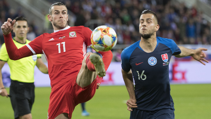 Futbal: klubové prestupy reprezentantov
