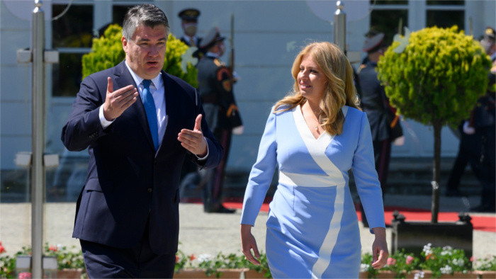 Zuzana Čaputová  a reçu deux hôtes présidentiels