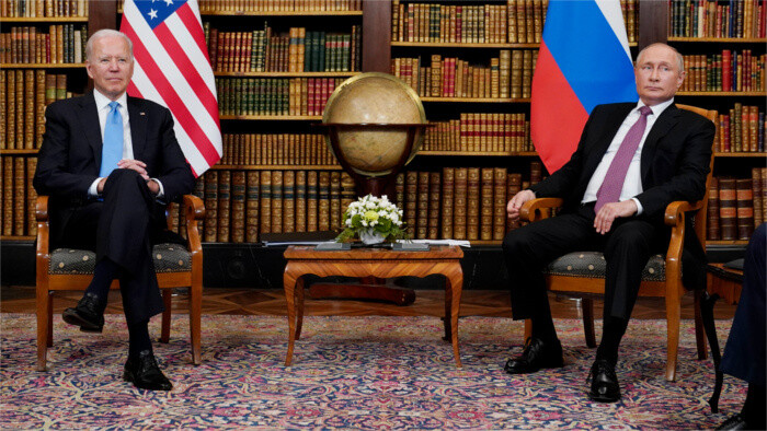 Министр И. Корчок о встрече Д. Байдена и В. Путина