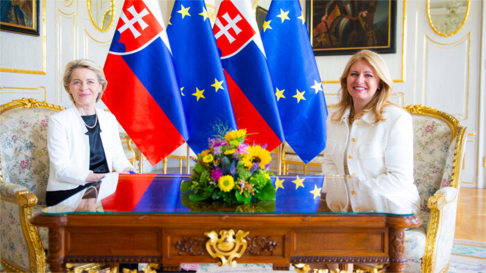 Президент Чапутова приняла главу ЕК