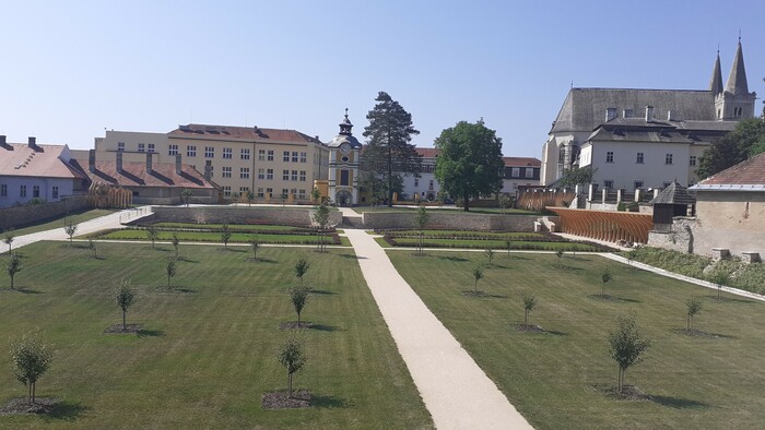 V Spišskej kapitule sprístupnili verejnosti Biskupskú záhradu