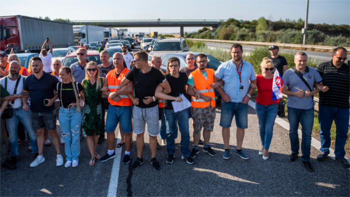 En varios pasos fronterizos de Eslovaquia se protesta contra las condiciones de la entrada en el país
