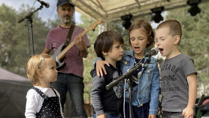 Hľadáte kvalitnú hudbu pre deti? Máme pre vás dva tipy