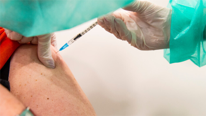 Approximatelly 160,000 people register for vaccination lottery 