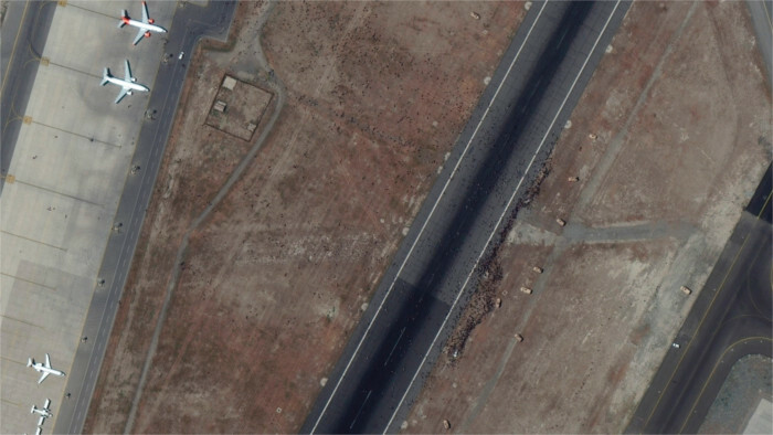 L’autorisation problématique de l’atterrissage de l’avion spécial à Kaboul