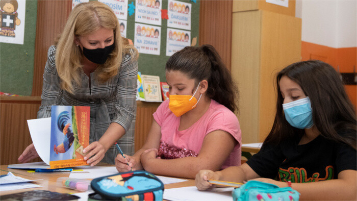 Čaputová valora positivamente el proyecto de escuelas de verano