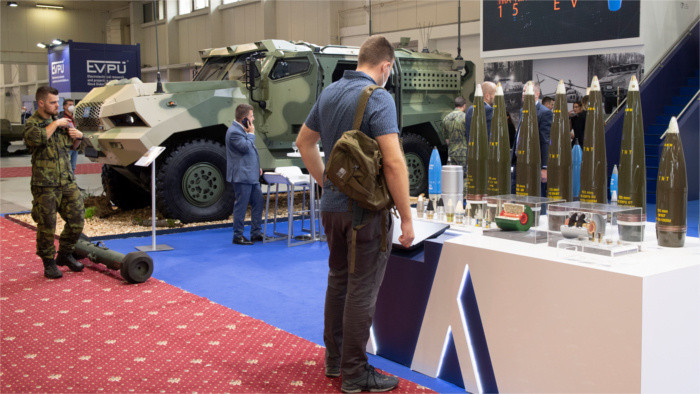 Inaugurada en Bratislava una feria de sistemas de defensa