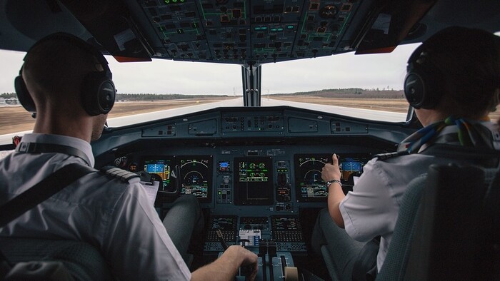Afgánski piloti u nás