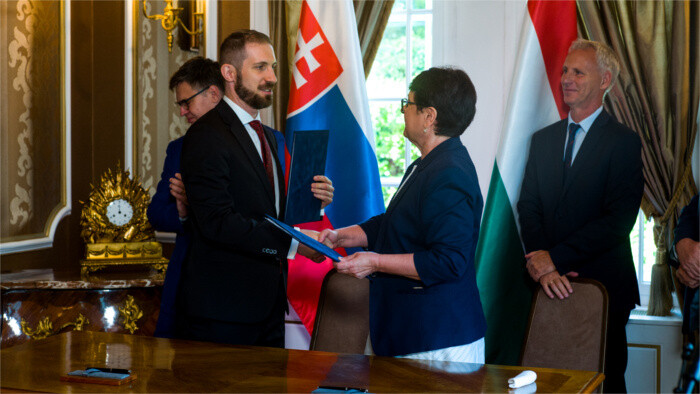 Novela zákona o Slovákoch žijúcich v zahraničí