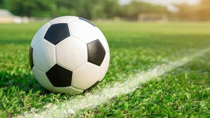 Sokba kerülnek a futball játékosok