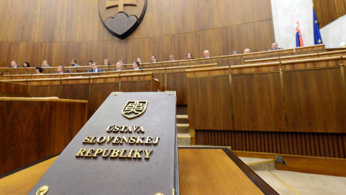 Dnes si pripomíname 29 rokov od prijatia Ústavy Slovenskej republiky