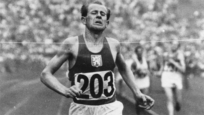 Biographie du sportif légendaire Emil Zátopek