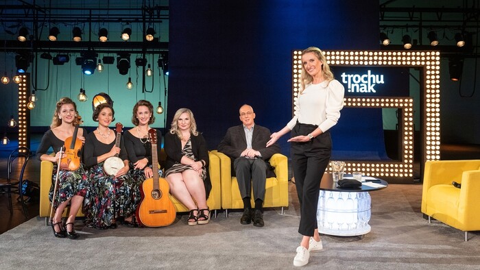 Trochu inak s Adelou 10.9. Zbyněk Kubáček,Eva Petrikovičová, Paper Moon Trio, foto RTVS.jpg