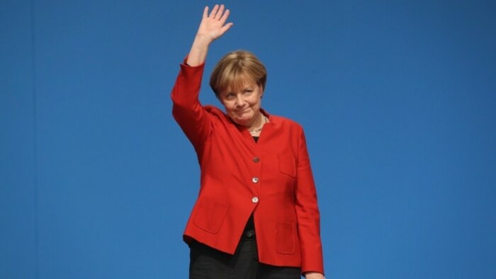 Baloldali fordulattól félti országát Angela Merkel