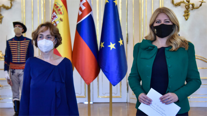 Čaputová recibe cartas credenciales de la nueva embajadora de España