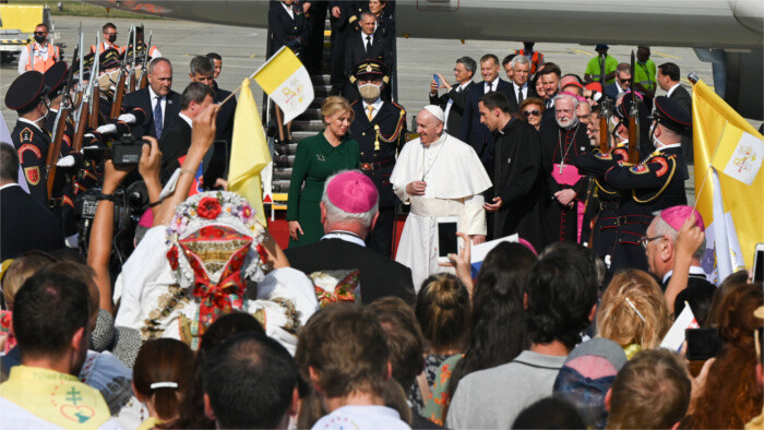Papst Franziskus in Bratislava empfangen