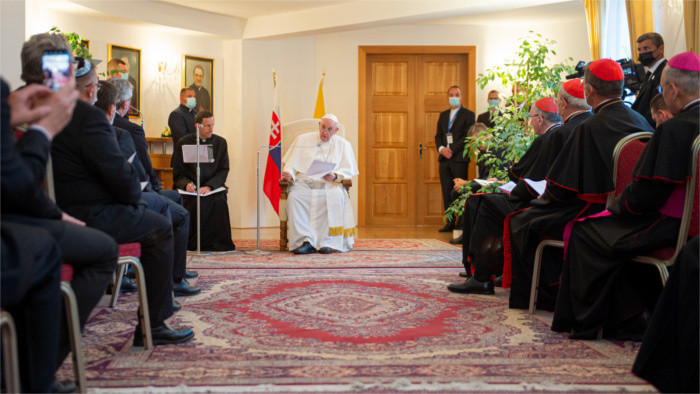 El Papa Francisco pronuncia discurso en la Nunciatura apostólica