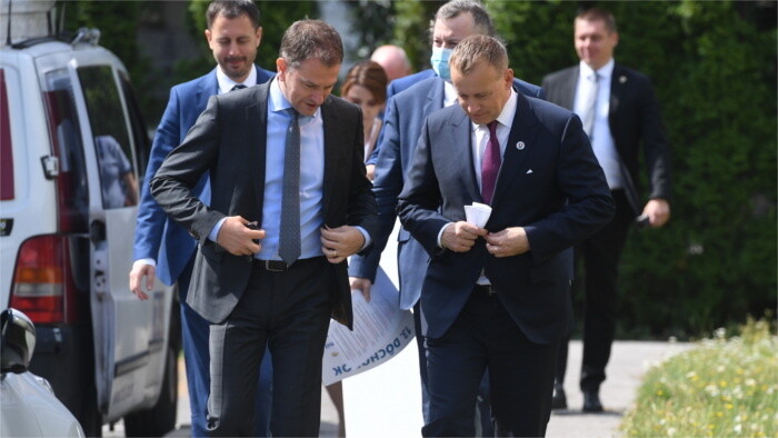 La coalition gouvernementale menacée par des querelles internes