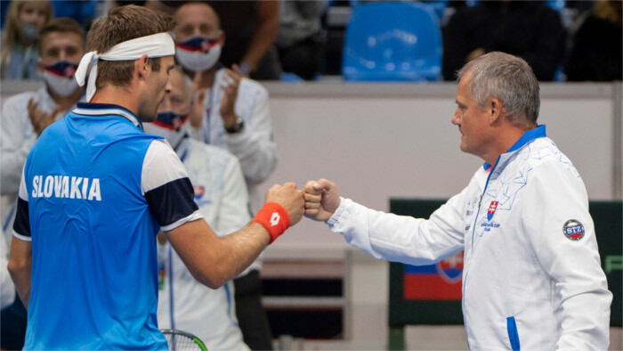 Eslovaquia vence a Chile y avanza en la Copa Davis 2021