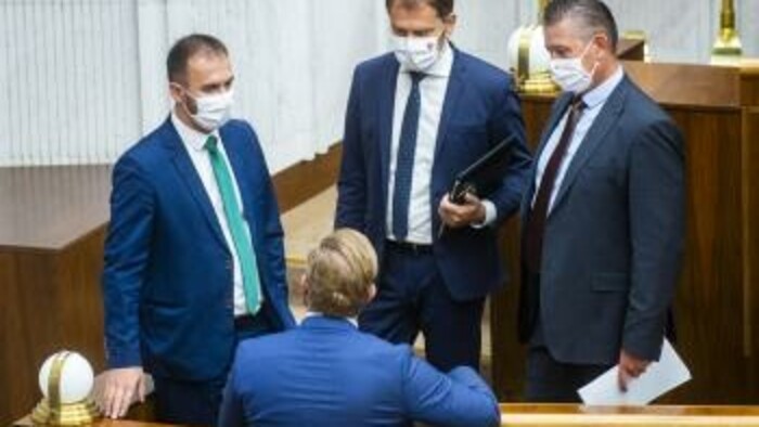 NR SR: Odvolávanie min. vnútra Mikulca
