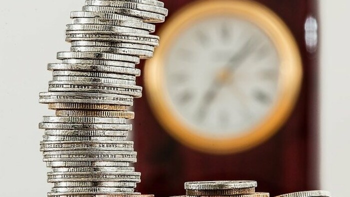 Svet financií / Pravidelné investovanie mladých ľudí