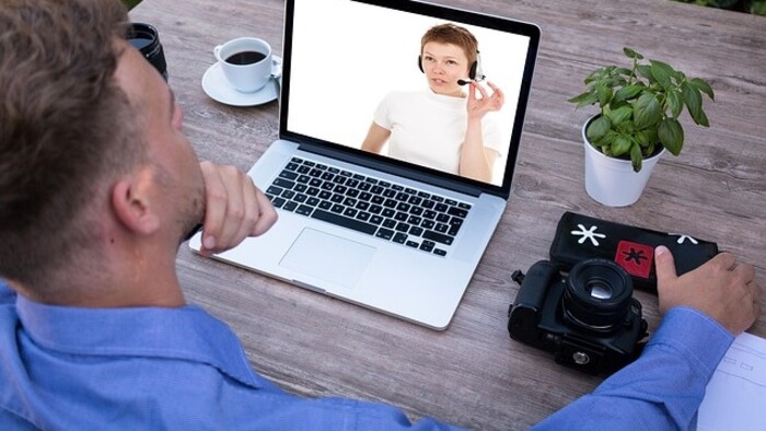 Únavné videomeetingy