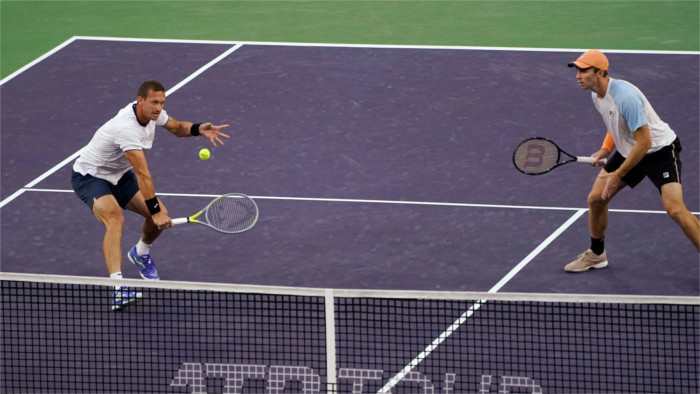 Polášek triunfa en Indian Wells junto al australiano Peers