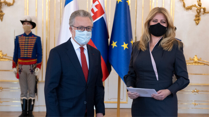 La jefa del Estado aceptó cartas credenciales del embajador de Francia en Eslovaquia