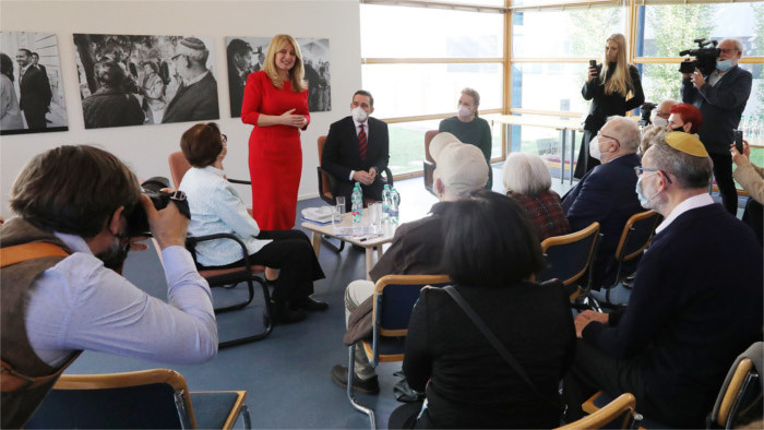 President Caputova meets holocaust survivors 