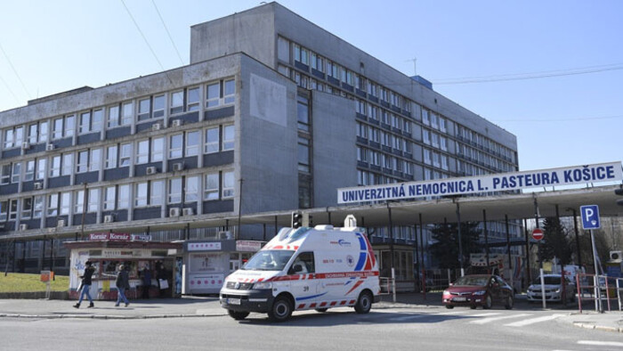 Sok az ápolásra szoruló koronavírussal fertőzött a kassai egyetemi kórházban