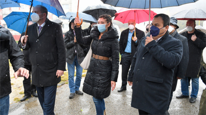 Europoslanci navštívili na Slovensku rómske osady aj Luník IX 