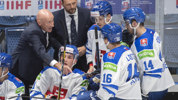 Hokej: muži a ženy na zahraničných turnajoch