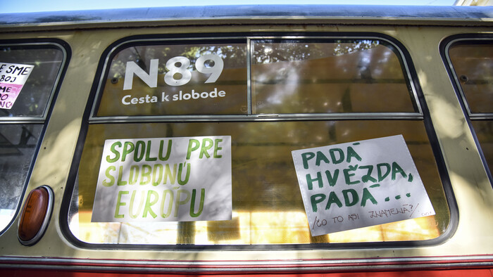 Symboly Nežnej revolúcie