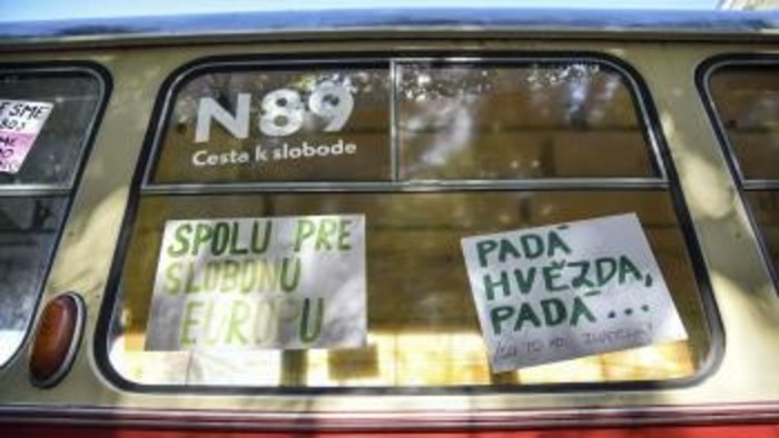 32. výročie Nežnej revolúcie - slovník socializmu
