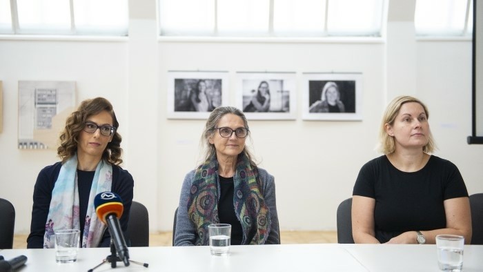Auszeichnung „Weiße Krähe“ für drei Frauen