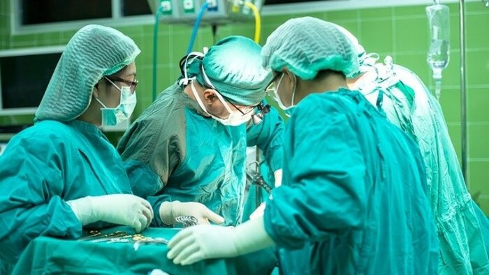 Pre vážnu situáciu v nemocniciach ľudia už mesiace čakajú na operácie