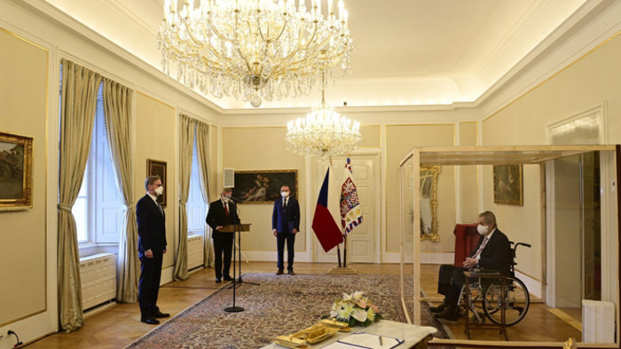 Kinevezték az új cseh kormányfőt