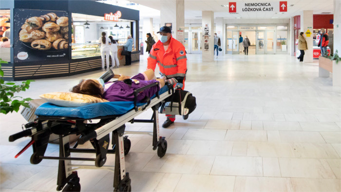 La Présidente slovaque en accord avec les demandes du personnel de santé