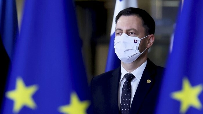 Хегер пожелал Макрону стойкости в реализации предвыборной программы
