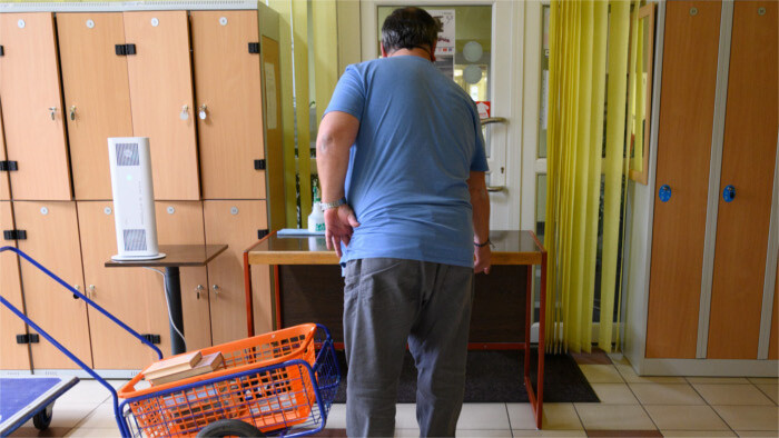 Ukončenie pracovného pomeru nad 65 rokov