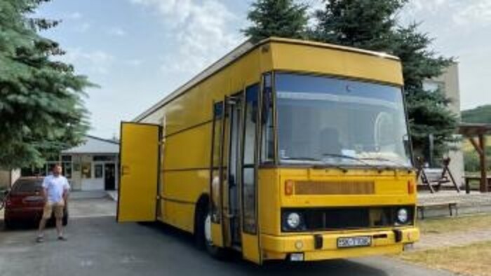 Bibliobus v regióne pod Duklou