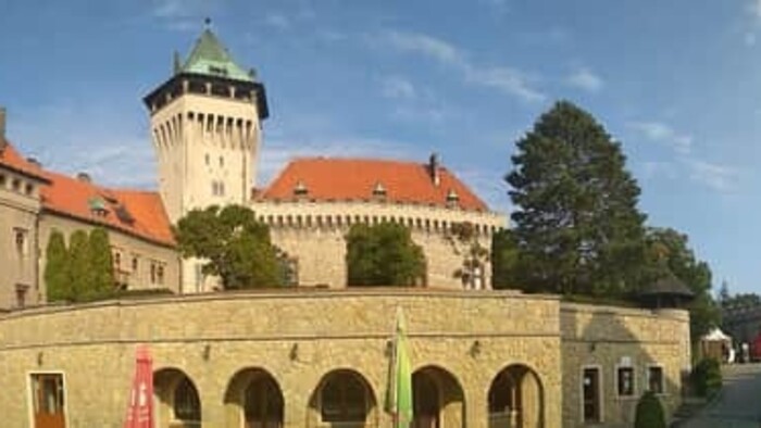 SAV hľadá nového kastelána Smolenického zámku