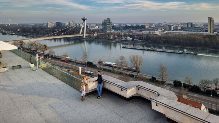 Bratislava tiene 475 503 habitantes, la mayoría vive en Petržalka