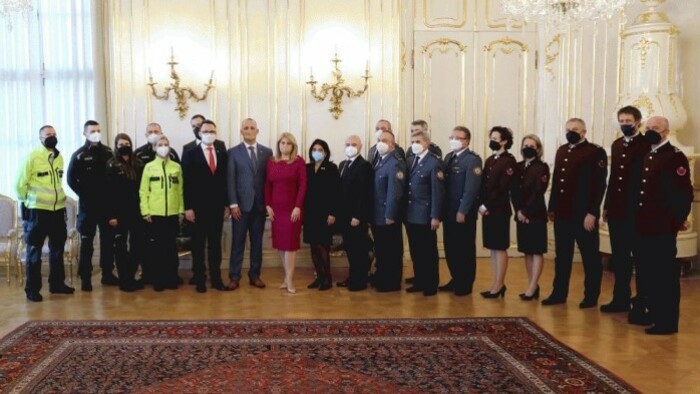 Präsidentin Čaputová setzt sich für Retter und Personen mit besonderen Bedürfnissen ein
