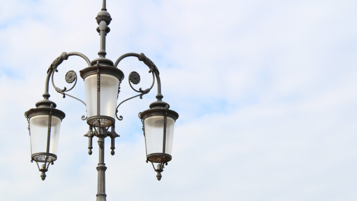 O verejné osvetlenie v Bratislave sa po novom bude starať mestský podnik