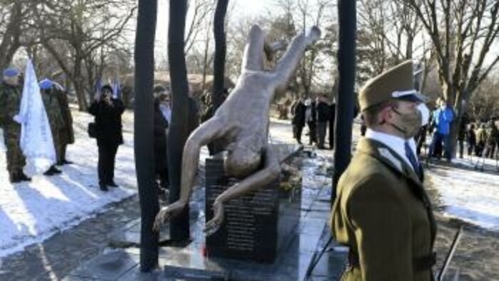 16 rokov od pádu lietadla s vojakmi pri Hejciach